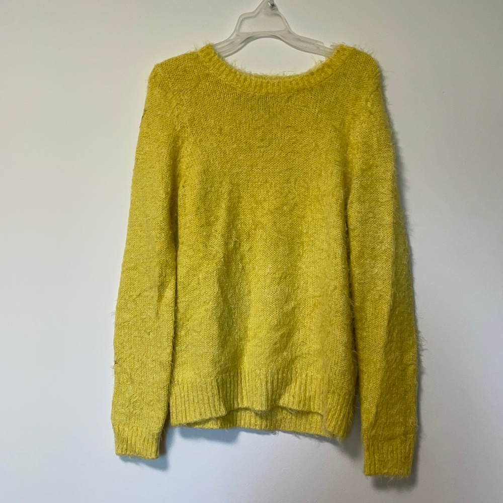 Yellow sweater